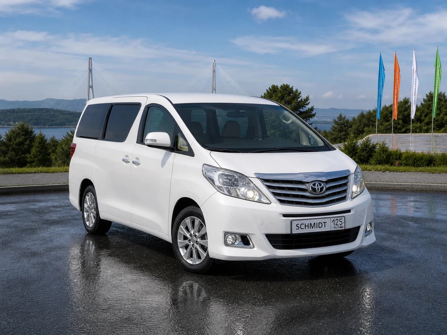 Toyota Alphard 2014 во Владивостоке